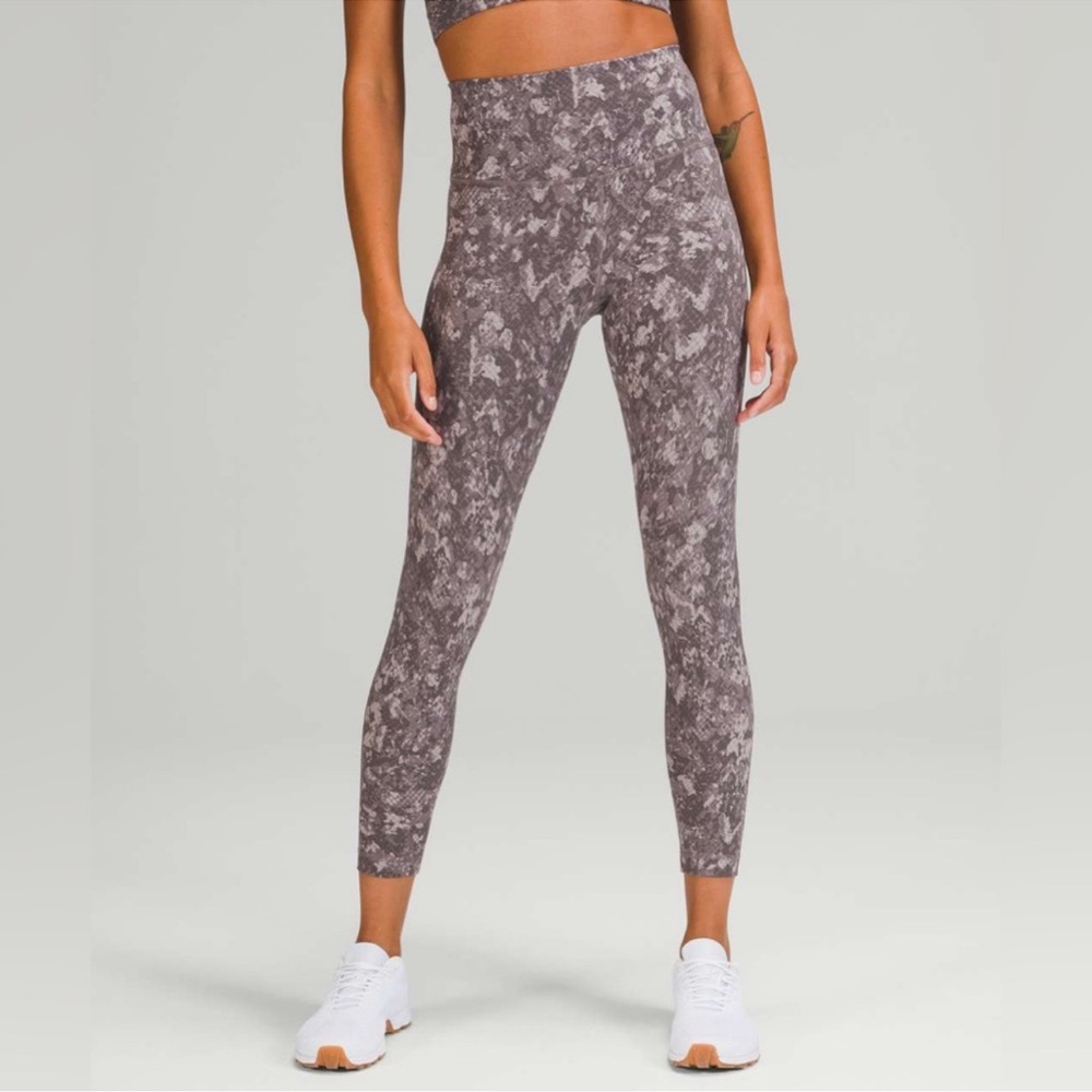 Lululemon Wunder Train High-Rise leggings
